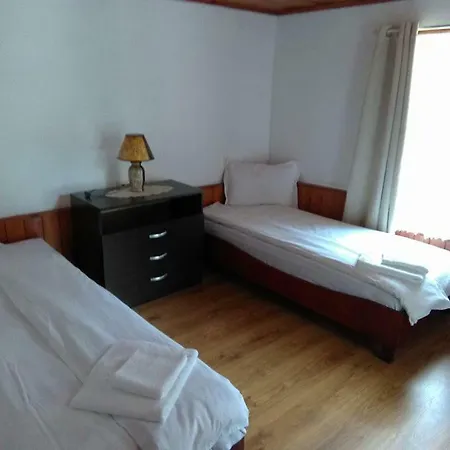 дядовата къща